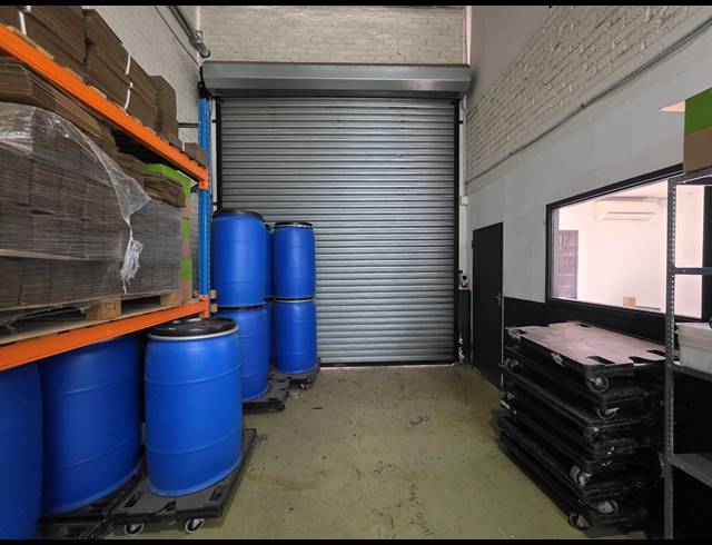 99M² WAREHOUSE FOR SALE IN CITY DEEP